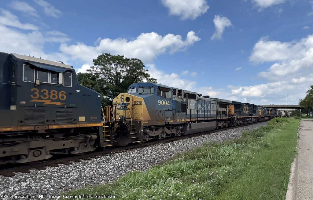 CSX 9004